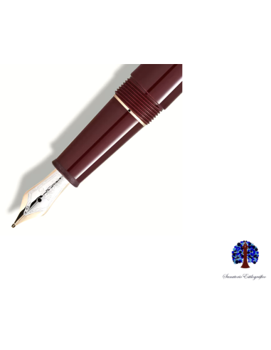 Montblanc Meisterstück Burgundy Classique Fountain Pen